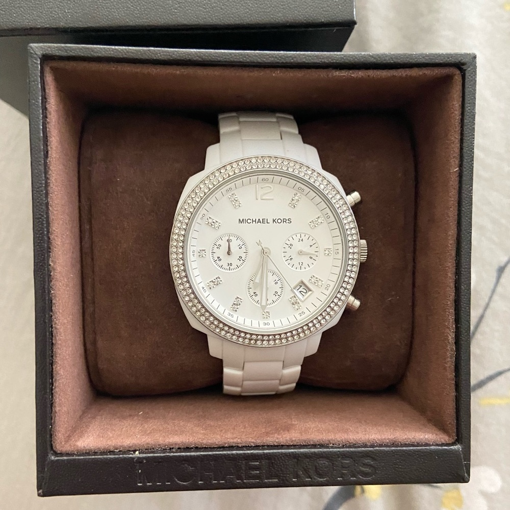 Michael Kors MK5822 Ceramic Chronograph Watch
